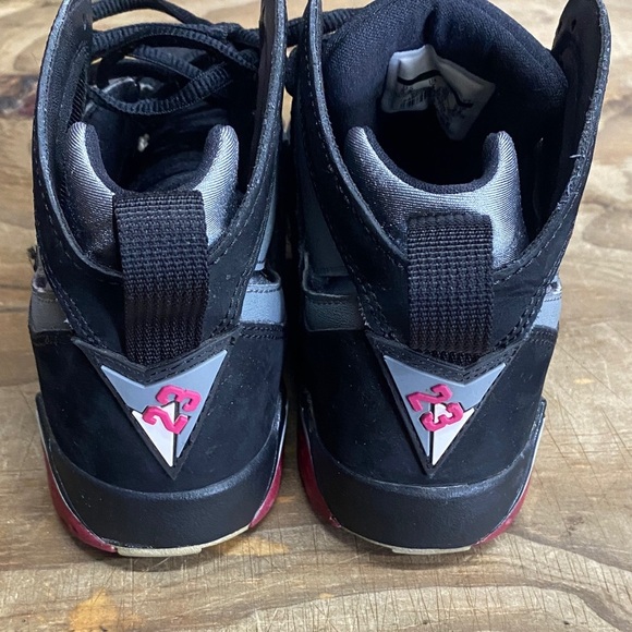 Nike Jordan 7 Retro Sport Fuchsia GS 2015 Grade School Size 5.5Y - Picture 4 of 6